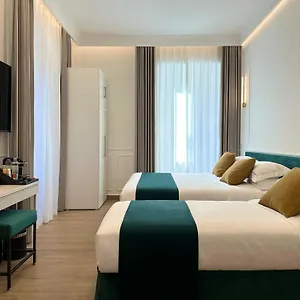 https://nova-luxe.it-romehotels.com